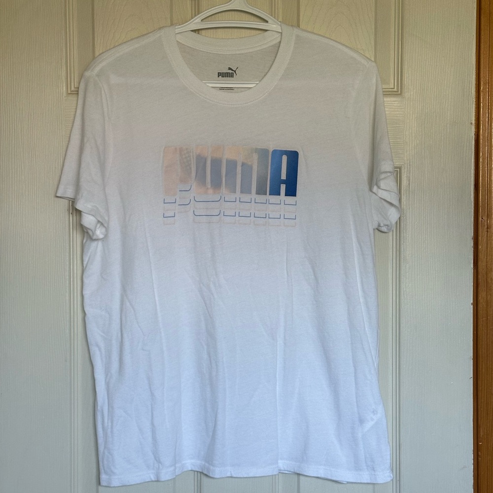 Puma Women’s White Tee with Gradient Logo - Large